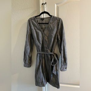 Who What Wear gray dress with pockets M